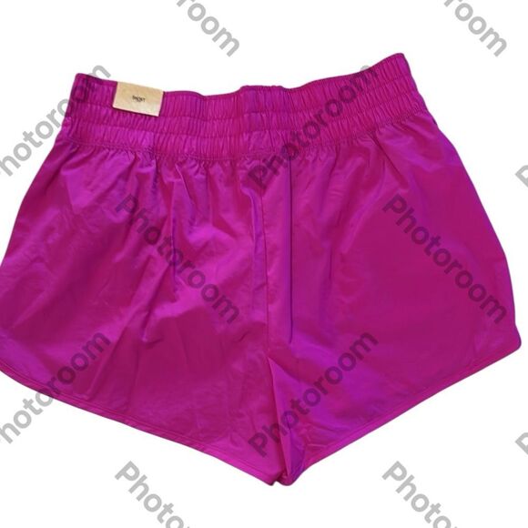 Victoria's Secret Pink Active Shorts 3" Water-Resistant Magenta, Medium, NWT - Picture 3 of 10